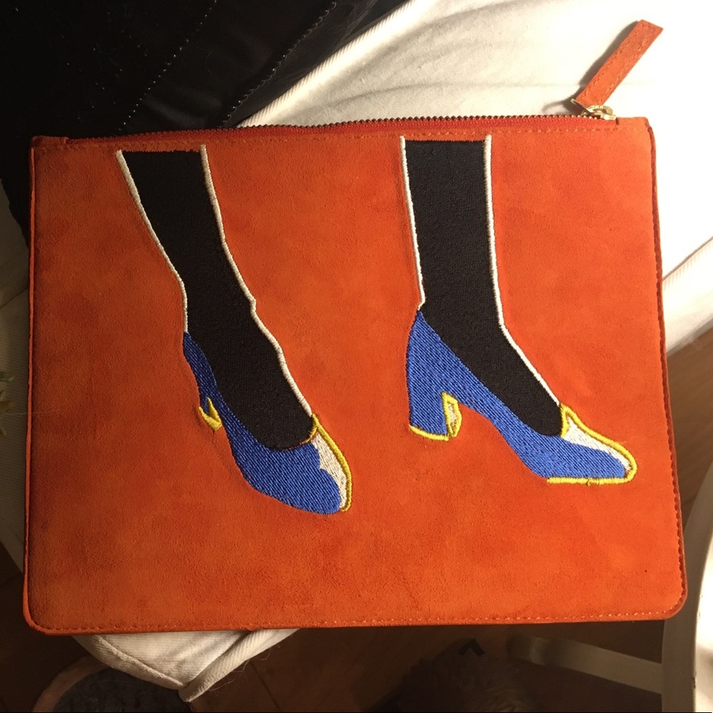 - 💯 Brand New! Lizzie Fortunato Slim Pouch!